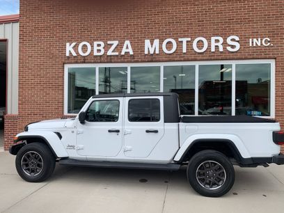 Used 2020 Jeep Gladiator Overland w/ Uconnect 4C Nav & Sound Group