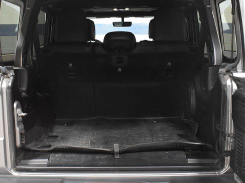 Used 2019 Jeep Wrangler Unlimited Sahara w/ Quick Order Package 24M Moab AWD/4WD image 24