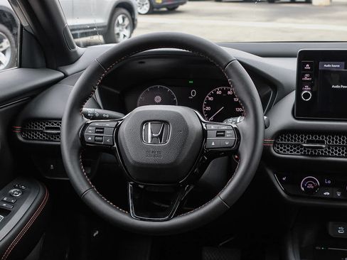 Used 2027 Honda HR-V Sport image 15