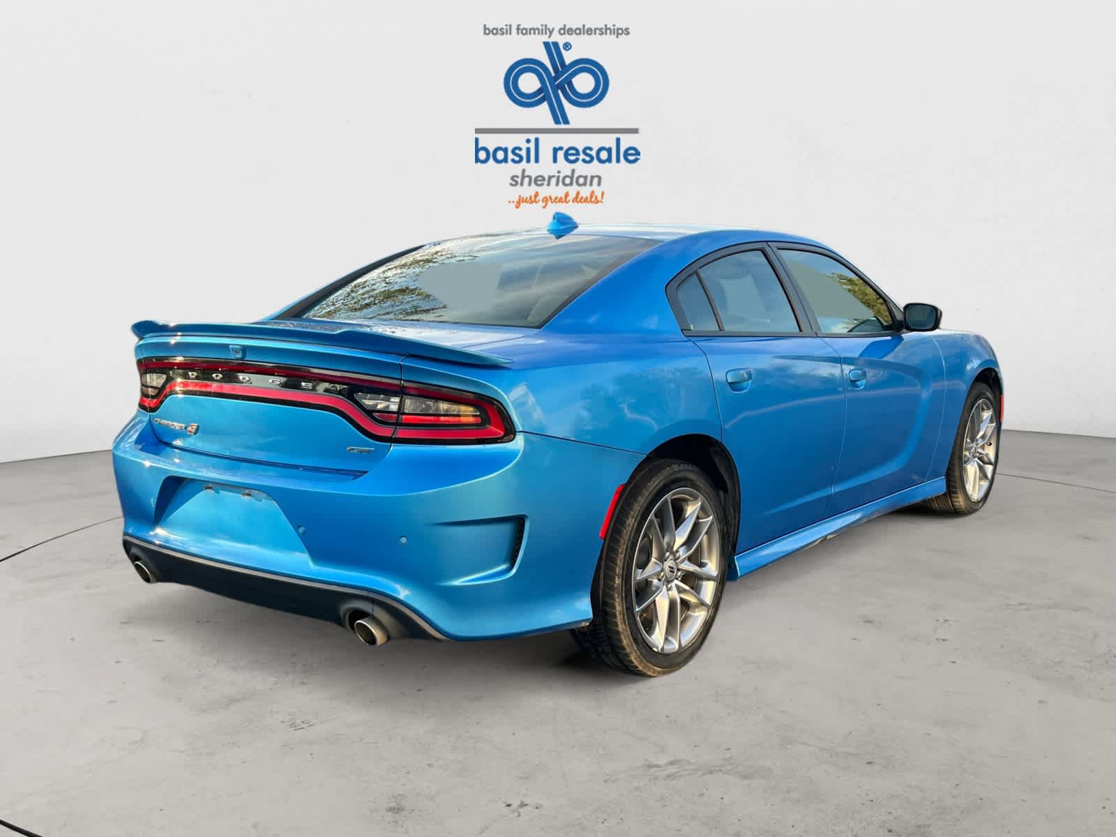 Used 2023 Dodge Charger GT w/ Technology Group AWD/4WD image 4