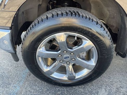 Used 2021 Ford F150 Lariat w/ Equipment Group 502A High AWD/4WD image 2