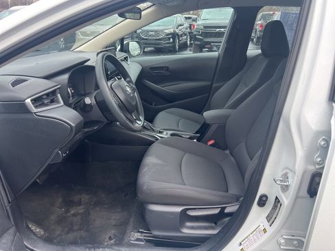 Used 2022 Toyota Corolla LE image 7