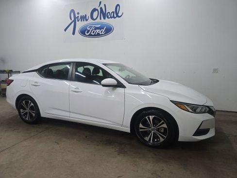 Used 2022 Nissan Sentra SV image 1