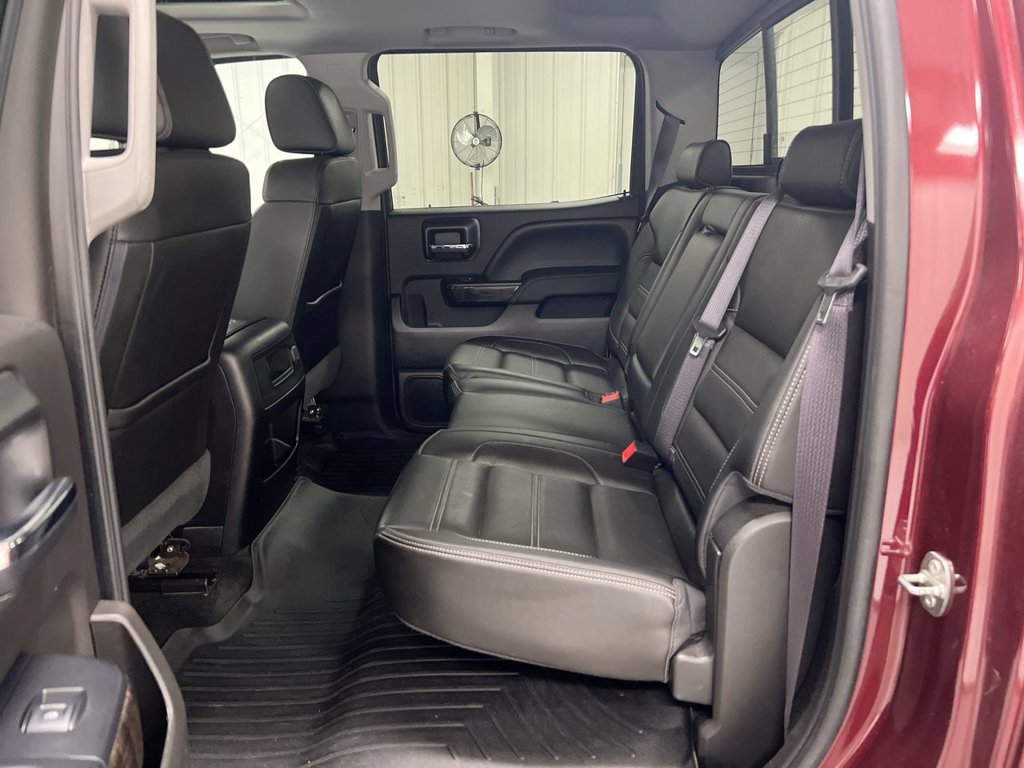Used 2016 GMC Sierra 2500 Denali w/ Duramax Plus Package AWD/4WD image 22