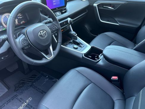 Used 2024 Toyota RAV4 Limited image 11