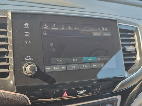 Used 2019 Honda Pilot Touring image 23