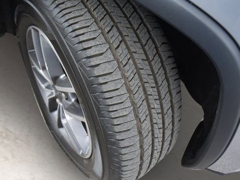 Used 2020 Jeep Grand Cherokee Laredo w/ 18" Wheel & 8.4" Radio Group image 27