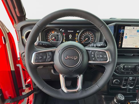 New 2026 Jeep Wrangler Sahara AWD/4WD image 25