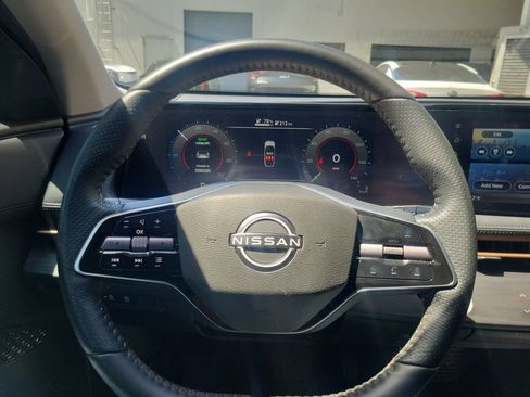 Used 2023 Nissan Ariya FWD image 18