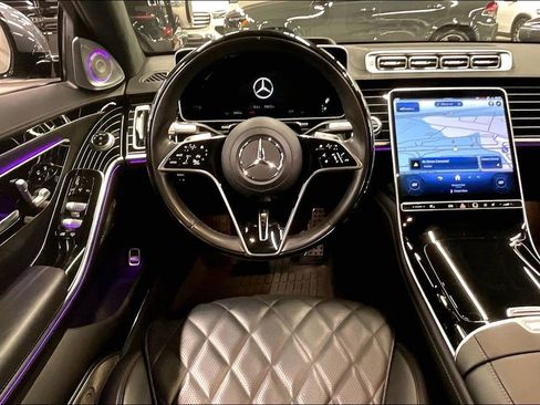 Certified 2025 Mercedes-Benz S 580 4MATIC Sedan image 5