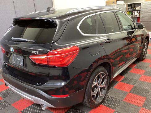 Used 2017 BMW X1 xDrive28i AWD/4WD image 3