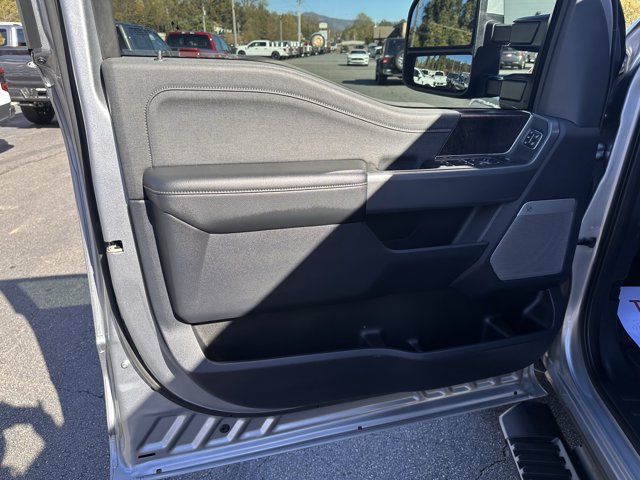 Certified 2023 Ford F250 Lariat w/ Lariat Ultimate Package AWD/4WD image 10