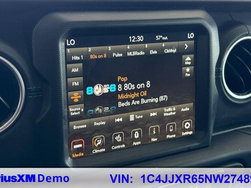 Used 2022 Jeep Wrangler Unlimited Rubicon 4xe w/ Cold Weather Group AWD/4WD image 35