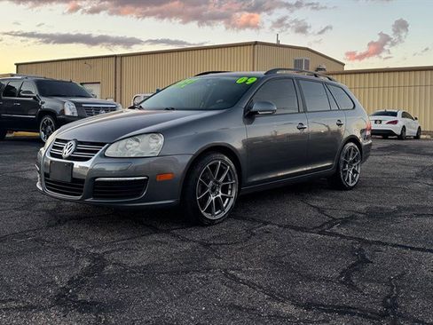 Used 2009 Volkswagen Jetta S image 2