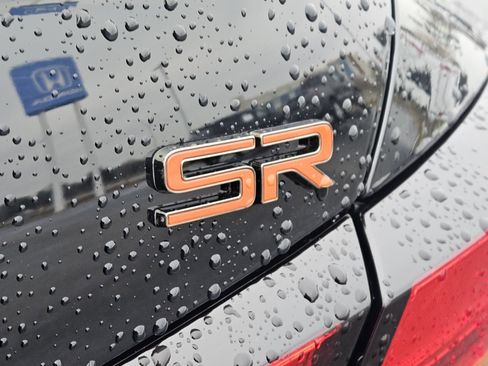 Used 2025 Nissan Altima 2.5 SR image 17