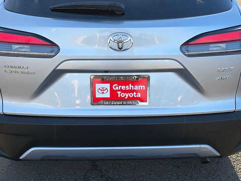 Certified 2022 Toyota Corolla Cross XLE image 16