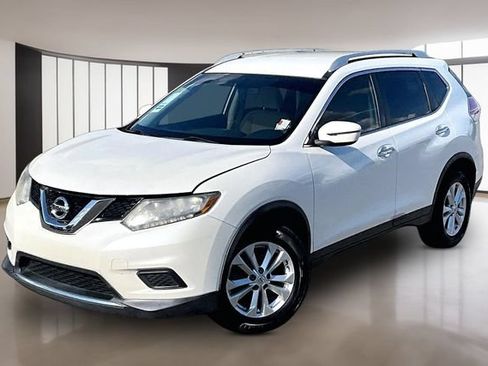 Used 2016 Nissan Rogue SV FWD image 1