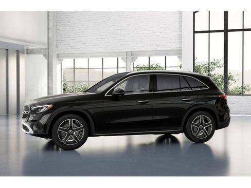 Used 2026 Mercedes-Benz GLC 300 GLC 300 image 36