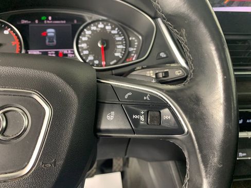 Used 2021 Audi Q5 Premium w/ Convenience Package AWD/4WD image 19