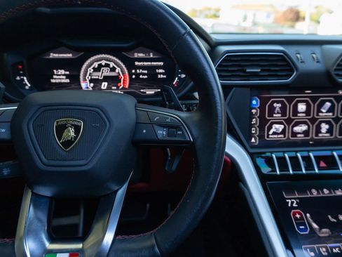 Used 2019 Lamborghini Urus image 47