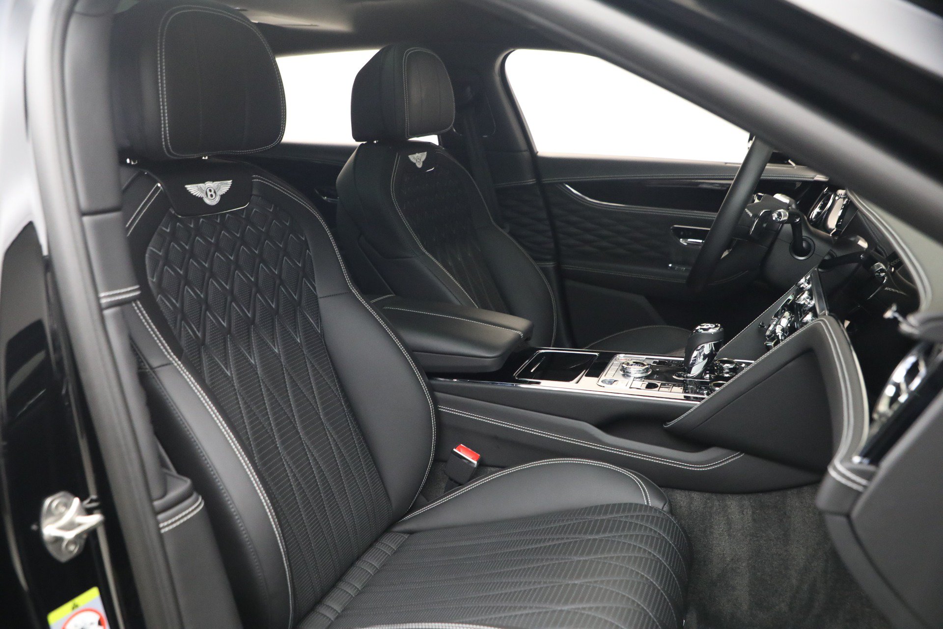 Certified 2022 Bentley Flying Spur W12 AWD/4WD image 28