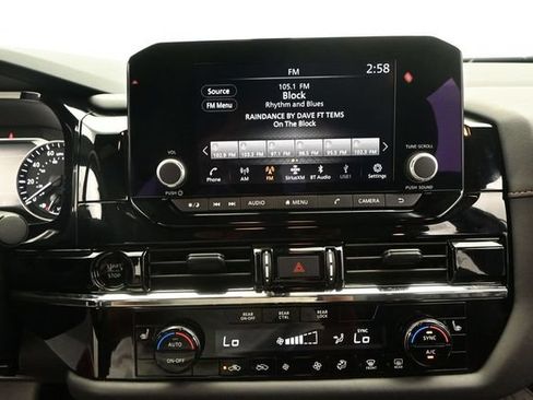 Used 2025 Nissan Pathfinder Rock Creek AWD/4WD image 9