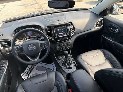 Used 2020 Jeep Cherokee Limited AWD/4WD image 19