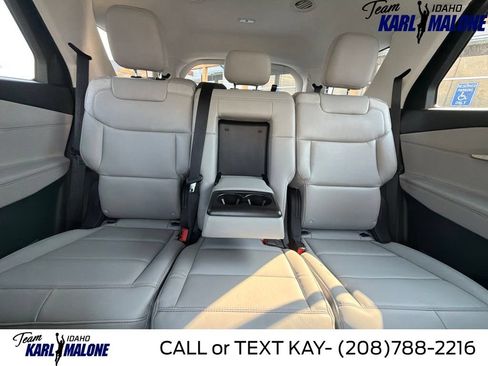 New 2026 Ford Explorer Active w/ Active Comfort Package AWD/4WD image 8