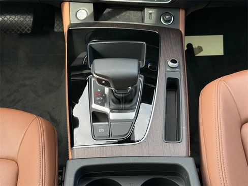 Used 2023 Audi Q5 2.0T Premium Plus w/ Premium Plus Package image 13