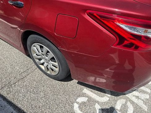 Used 2016 Nissan Altima 2.5 S w/ Power Driver Seat Package FWD image 30