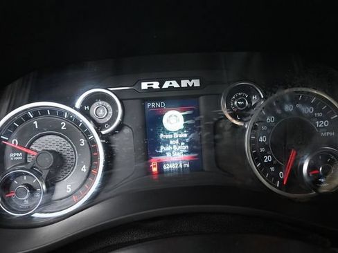 Used 2024 RAM 2500 Big Horn w/ Off Road Package AWD/4WD image 4
