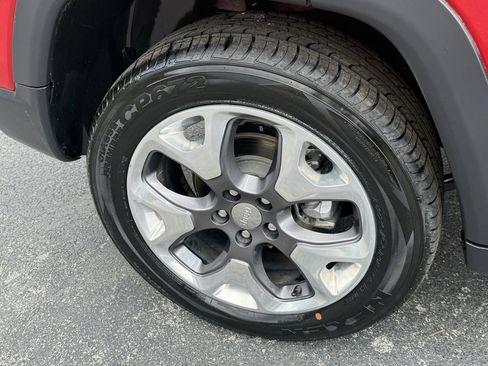 Used 2021 Jeep Compass Limited image 9