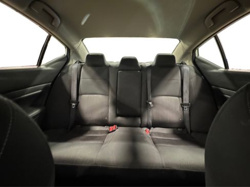 Used 2025 Nissan Altima 2.5 SV image 41