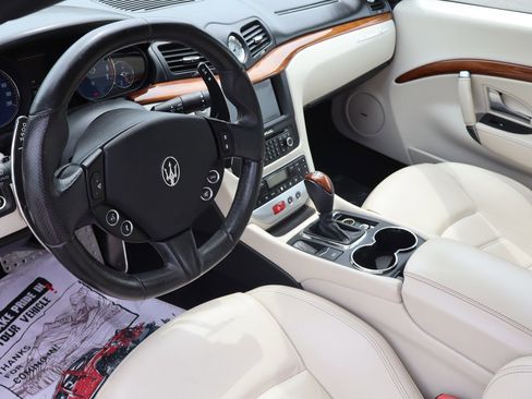Used 2014 Maserati GranTurismo Sport RWD image 9