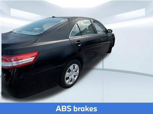 Used 2010 Toyota Camry FWD image 5