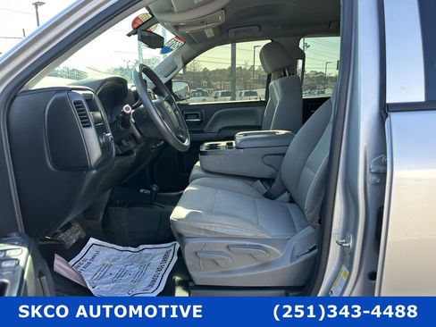 Used 2018 Chevrolet Silverado 1500 Custom w/ Custom Value Package image 11