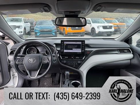 Used 2021 Toyota Camry XLE AWD/4WD image 29
