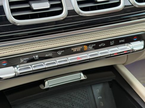 New 2026 Mercedes-Benz Maybach GLS 600 4MATIC image 17