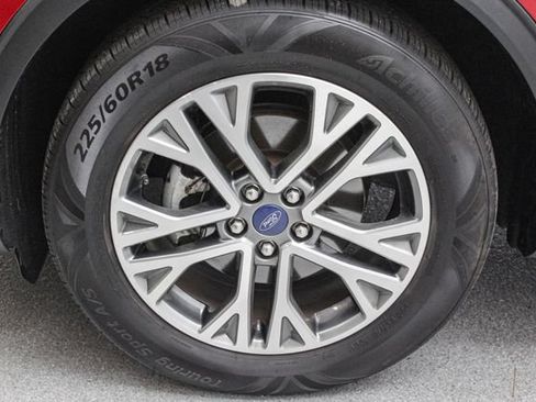 Certified 2021 Ford Escape SEL w/ Technology Package AWD/4WD image 13