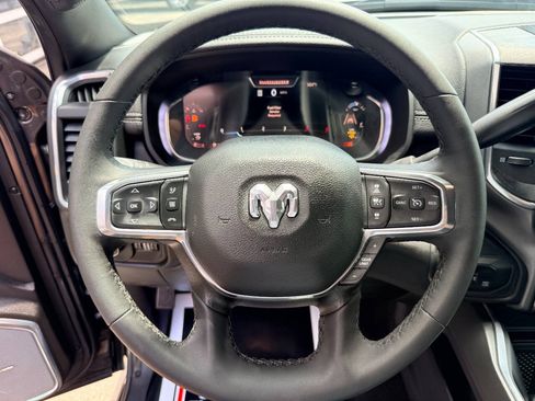 Used 2025 RAM 2500 Laramie AWD/4WD image 26
