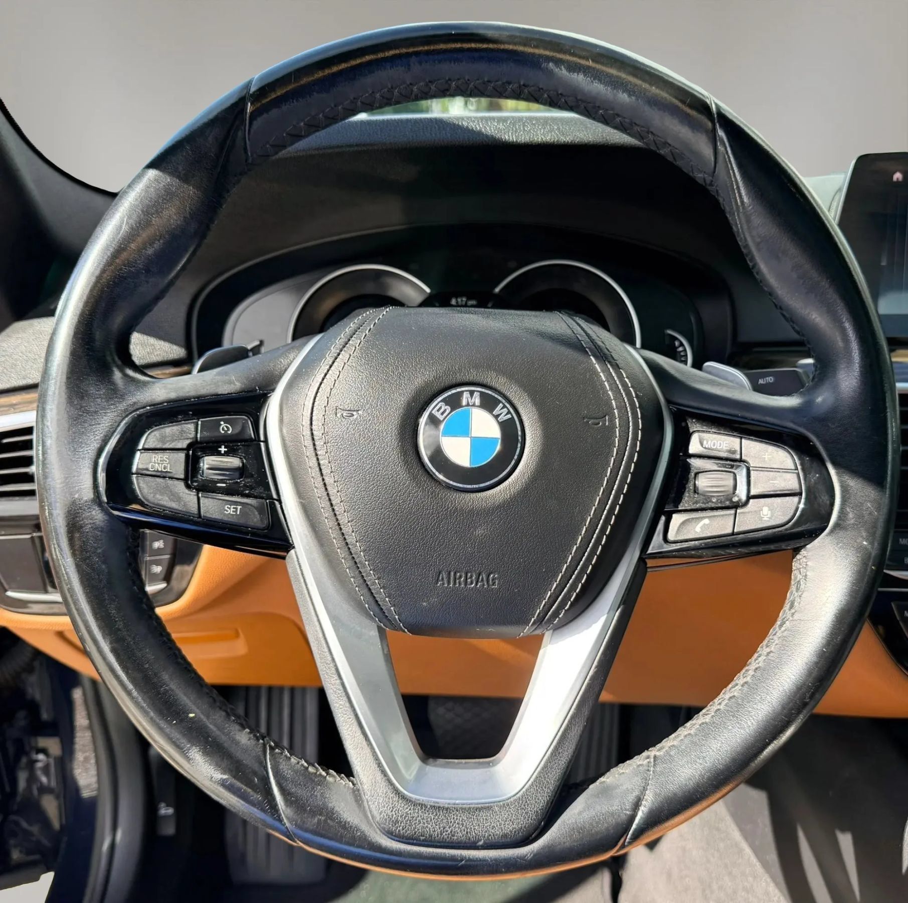 Used 2019 BMW 530e w/ Convenience Package RWD image 10