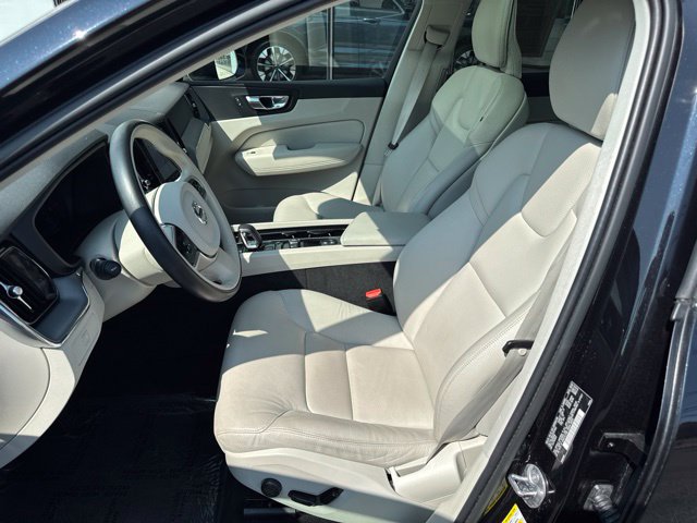 Certified 2023 Volvo XC60 B5 Core w/ Climate Package AWD/4WD image 20