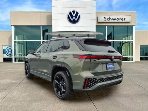 New 2026 Volkswagen Tiguan SE R-Line image 3