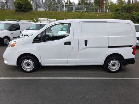 Used 2020 Nissan NV200 S FWD image 4