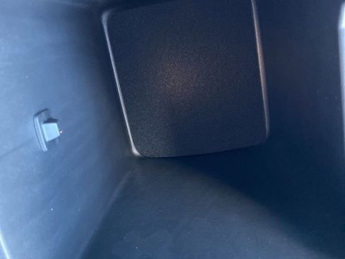 New 2025 Jeep Grand Cherokee Altitude image 33