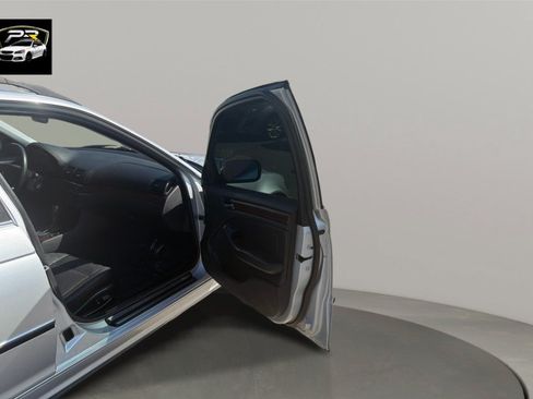 Used 2004 BMW 325i Wagon RWD image 14