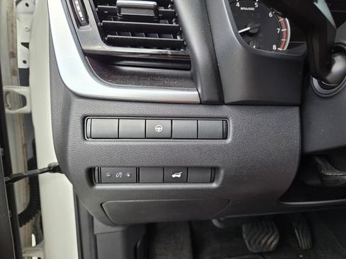 Used 2021 Nissan Rogue SL w/ Premium Package FWD image 28