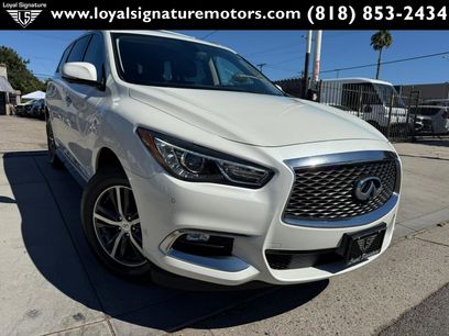 Used 2017 INFINITI QX60 FWD w/ Premium Plus Package