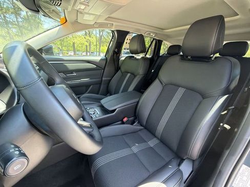 Certified 2025 MAZDA CX-50 AWD 2.5 S w/ Premium Package image 11