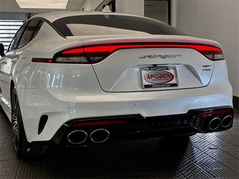 Used 2022 Kia Stinger GT1 w/ Red Interior Color Package image 5